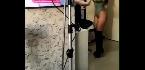  Noelia Rios increíble modelo argentina tetona culona backstage fotos instagram